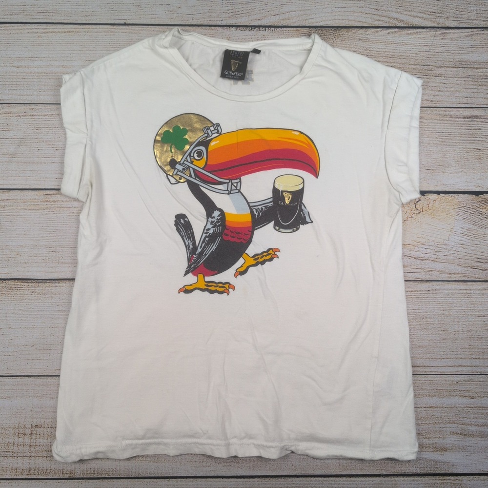 Guinness Notre Dame Toucan Football Helmet White Graphic T-Shirt ladies Small ND